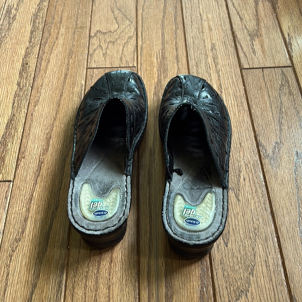 Dr. Scroll’s Clogs